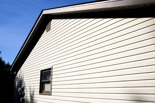 Cost of Dutch Lap Siding Installation in Bend
