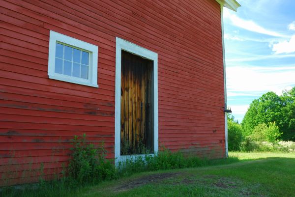 Wood Barn Siding Installation in Bend